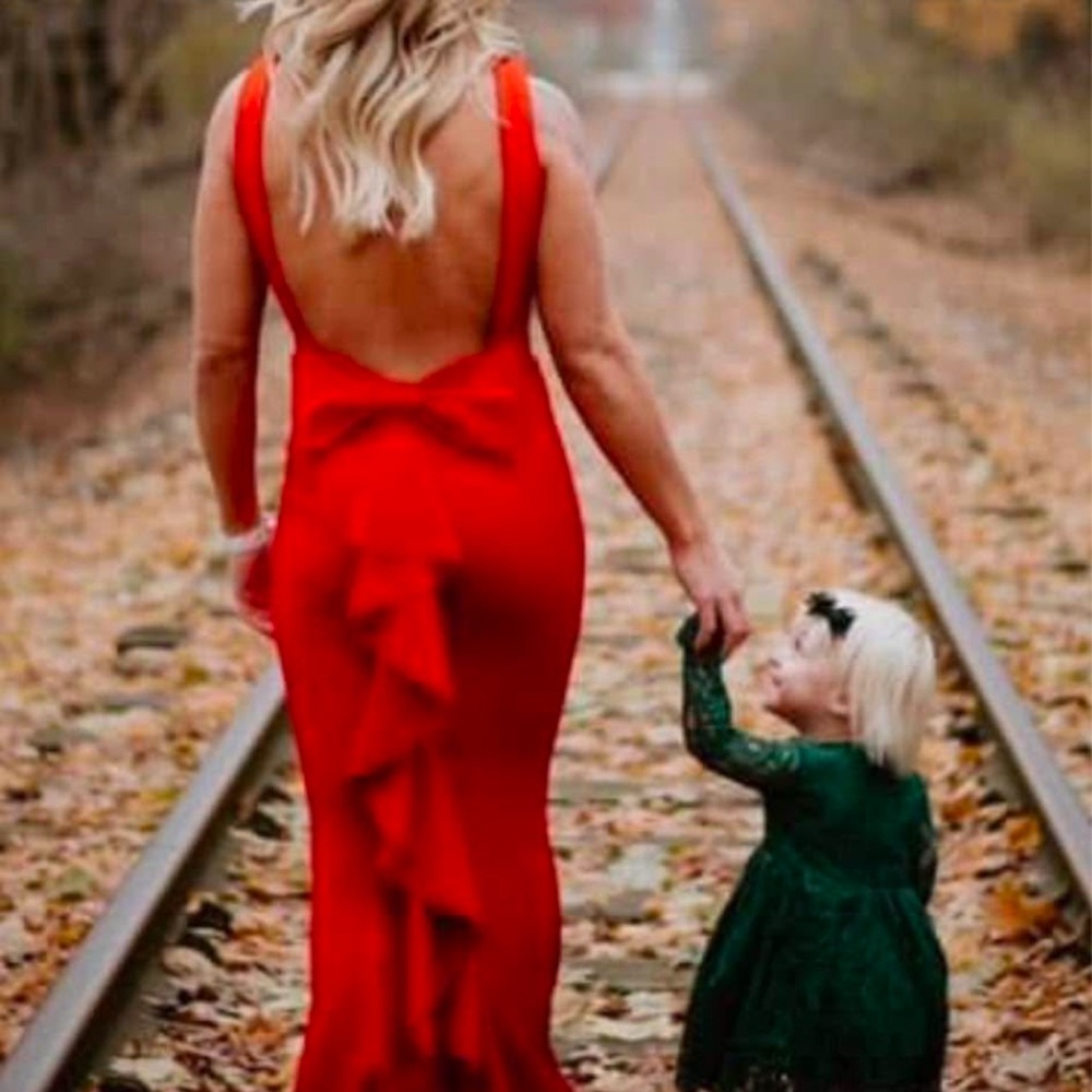 Elegant Red Gown with Bow Detail